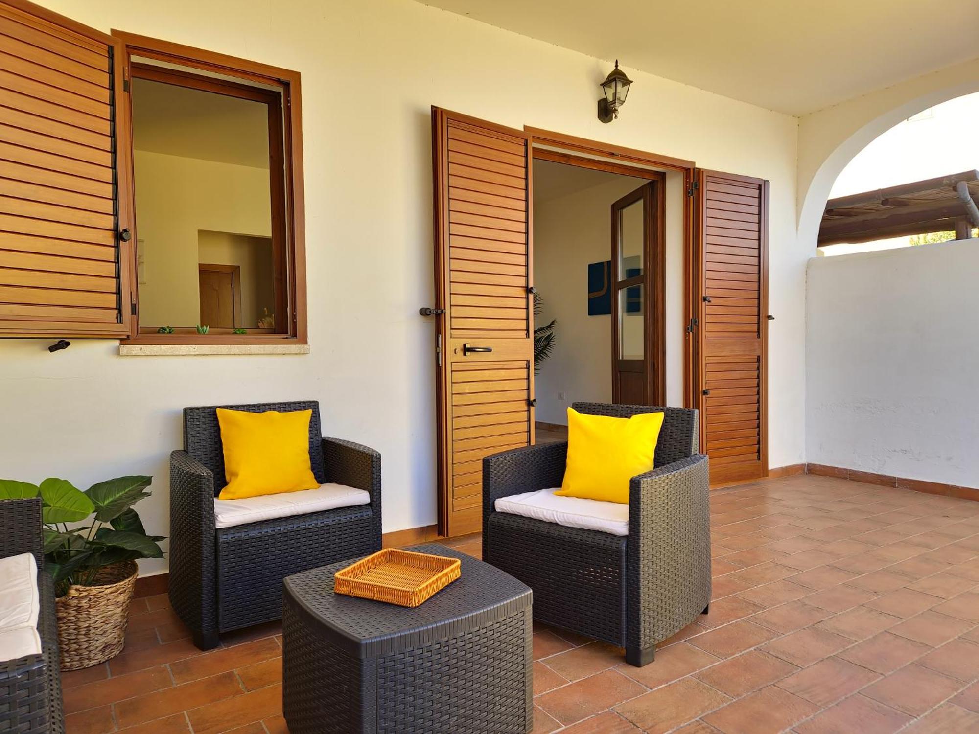 Dommos - Melodie Apartments Cala Liberotto Exterior photo